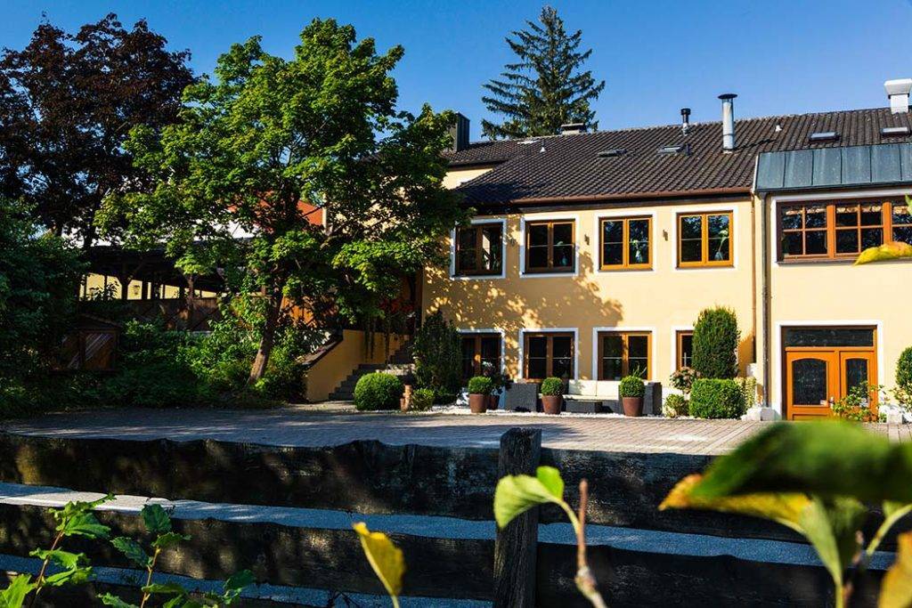 hallnberg fassade von außen hotel erding