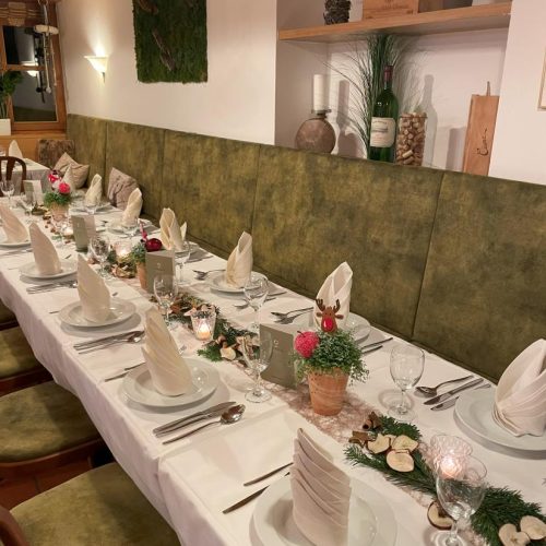 landhotel-hallnberg-restaurant-erding-tisch-weihnachtsfeier